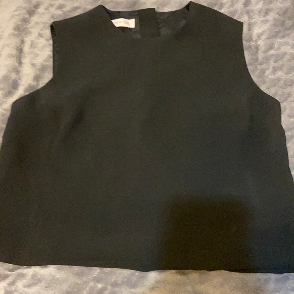 Jones New York crop top